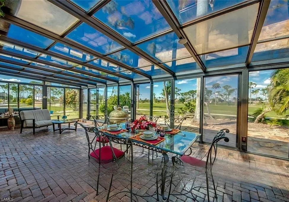 cc25ea41109cb3ecf1388e9a3dbe7bfe-cc_ft_1536 Entertainer's Dream - Perfect Weather 365 Days a Year